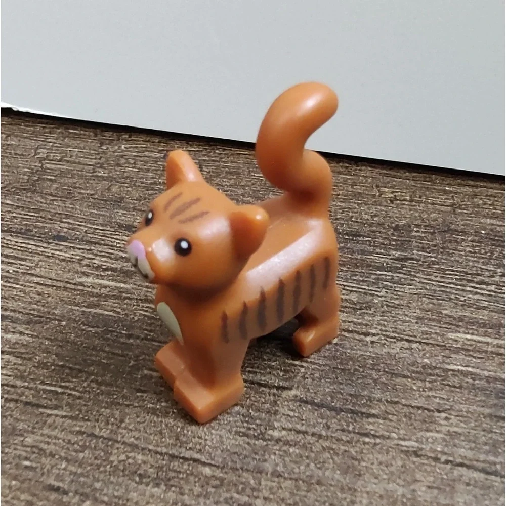 LEGO CAT Dark Orange Tabby Cat Standing Black Eyes Kitten Pet NEW Minifig